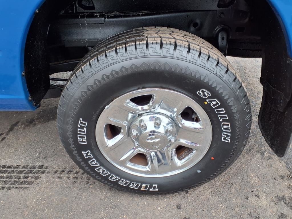 RAM 2500 Tradesman 4x2 Crew Cab 8' Box 2018