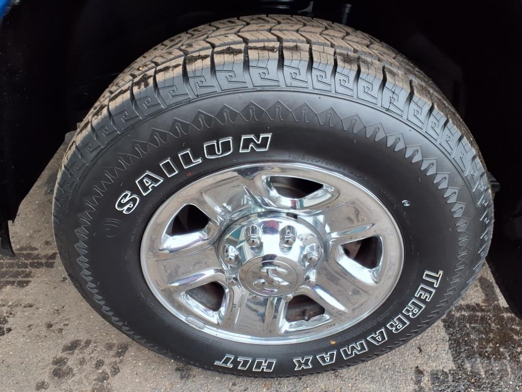 RAM 2500 Tradesman 4x2 Crew Cab 8' Box 2018