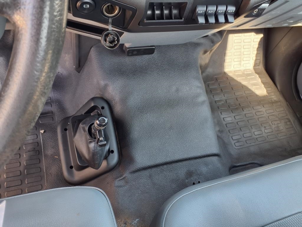 Ford Super Duty F-750 Straight Frame Reg Cab 2017