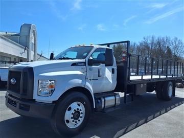 2017 Ford Super Duty F-750 Straight Frame Reg Cab