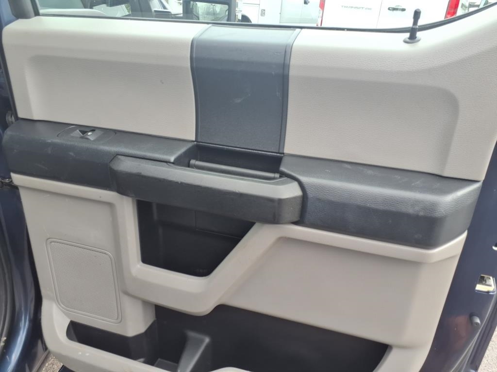 Ford Super Duty F-250 SRW XL 2WD Crew Cab 8' Box 2019