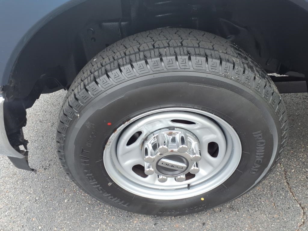 Ford Super Duty F-250 SRW XL 2WD Crew Cab 8' Box 2019