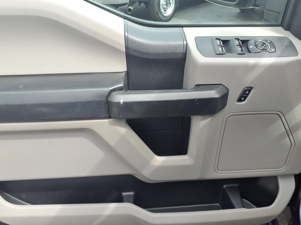 Ford Super Duty F-250 SRW XL 2WD Crew Cab 8' Box 2019