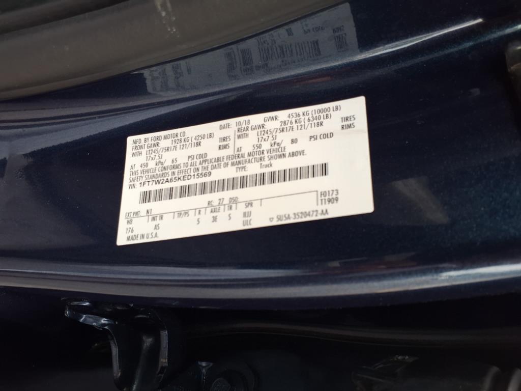 Ford Super Duty F-250 SRW XL 2WD Crew Cab 8' Box 2019