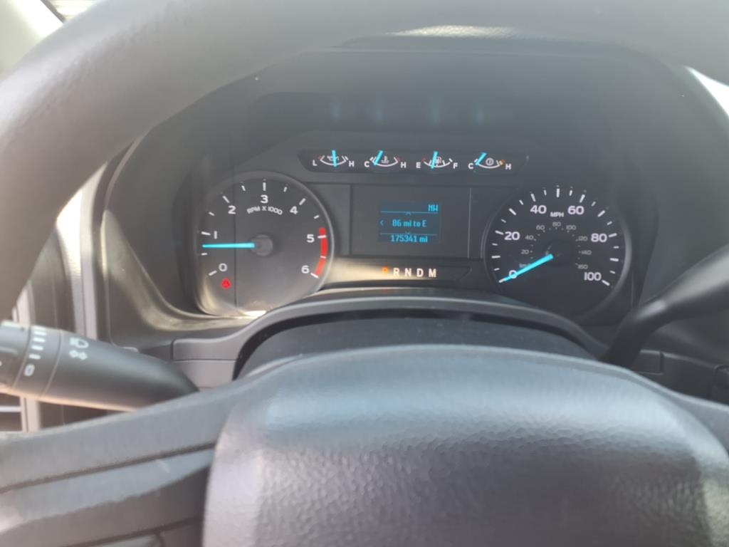 Ford Super Duty F-450 DRW XL 2WD Reg Cab 193" WB 108" CA 2020