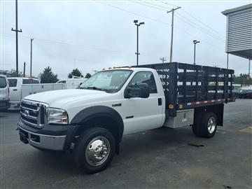 2006 Ford Super Duty F-550 DRW Reg Cab 165" WB 84" CA XL