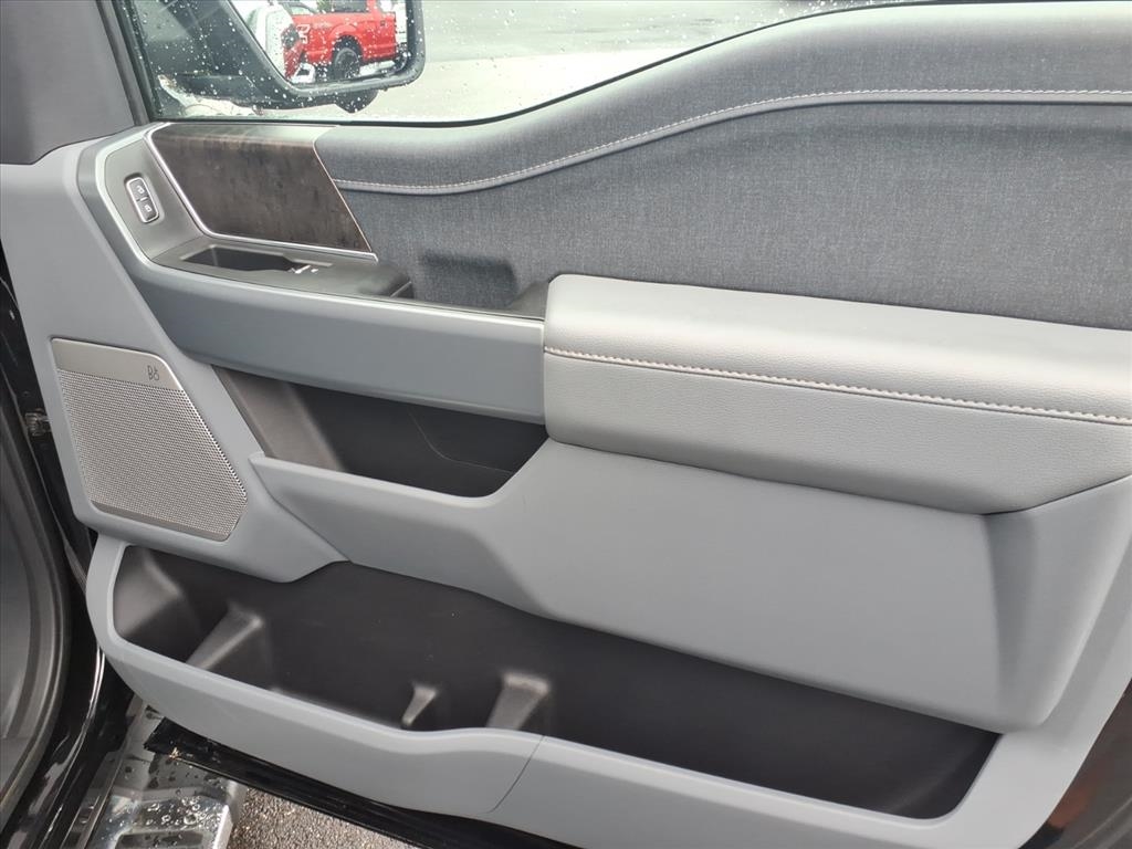 Ford F-150 Lariat SuperCrew 5.5-ft. Bed 4WD 2022