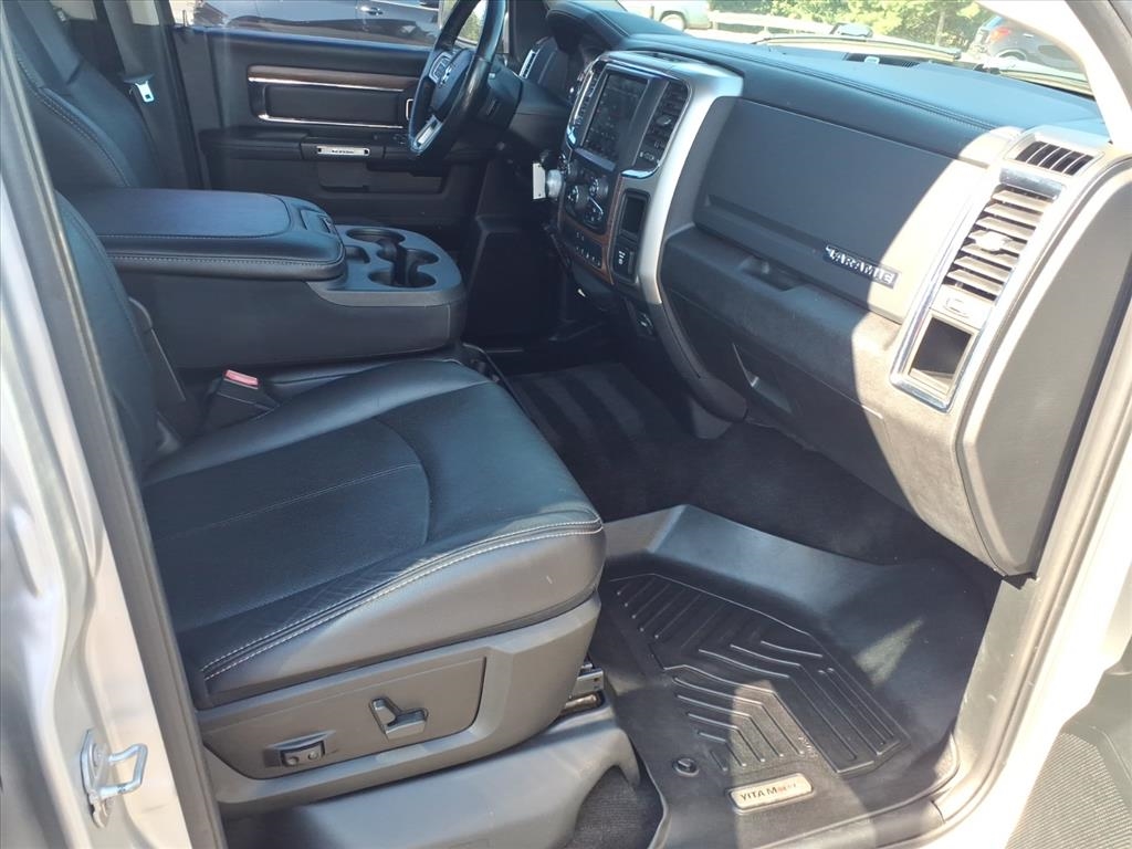 RAM 1500 Laramie 4x4 Crew Cab 5'7" Box 2018