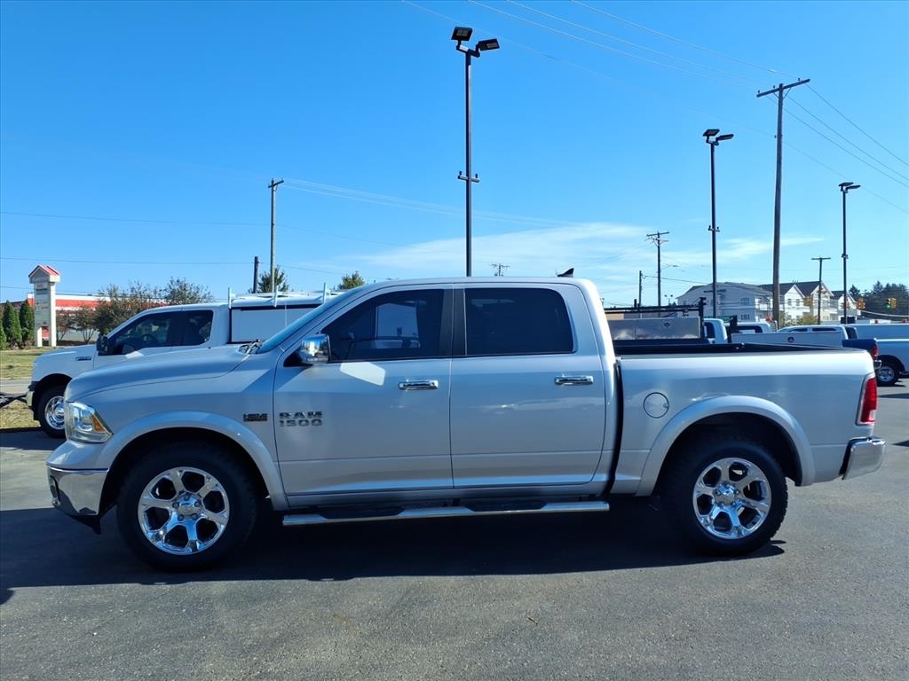 RAM 1500 Laramie 4x4 Crew Cab 5'7" Box 2018