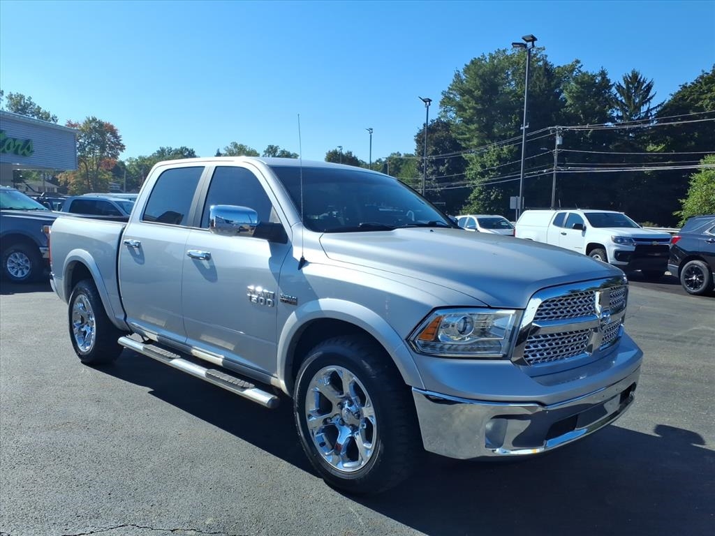 RAM 1500 Laramie 4x4 Crew Cab 5'7" Box 2018