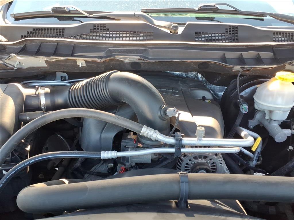 RAM 1500 Laramie 4x4 Crew Cab 5'7" Box 2018