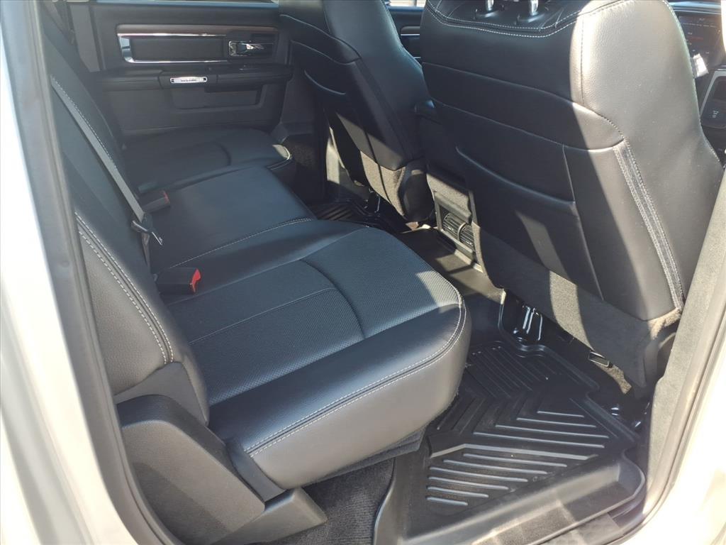 RAM 1500 Laramie 4x4 Crew Cab 5'7" Box 2018