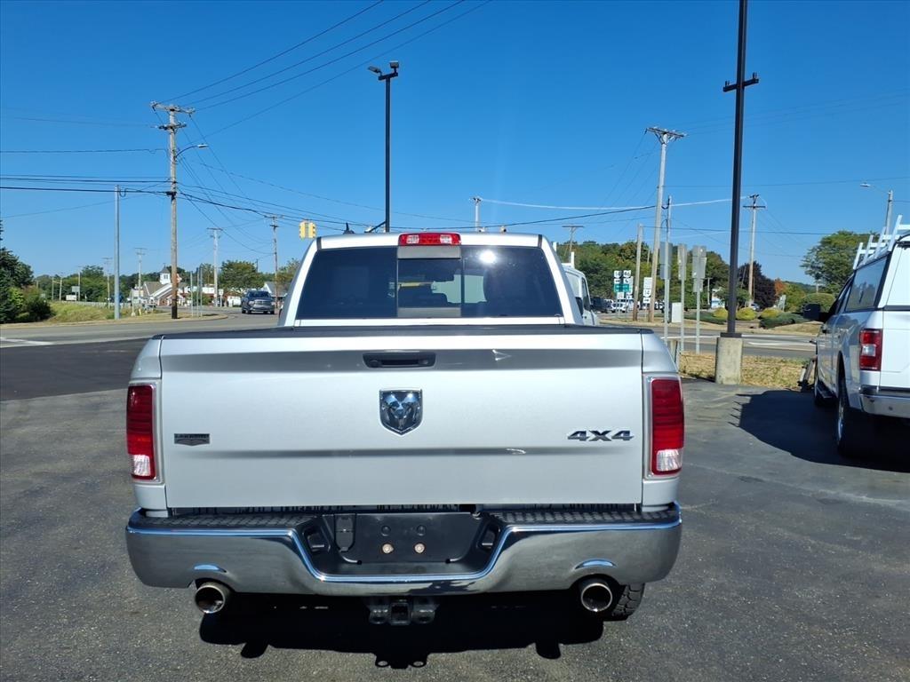 RAM 1500 Laramie 4x4 Crew Cab 5'7" Box 2018