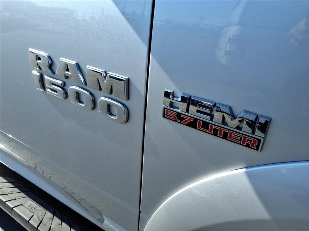 RAM 1500 Laramie 4x4 Crew Cab 5'7" Box 2018