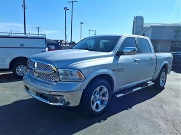 2018 RAM 1500 Laramie 4x4 Crew Cab 5'7" Box
