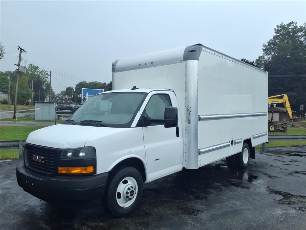 2021 GMC Savana Commercial Cutaway 3500 Van 177"