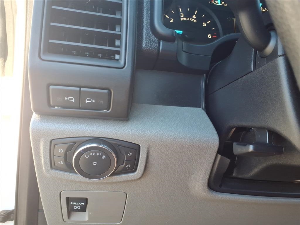 Ford F-150 XL 4WD SuperCab 6.5' Box 2019