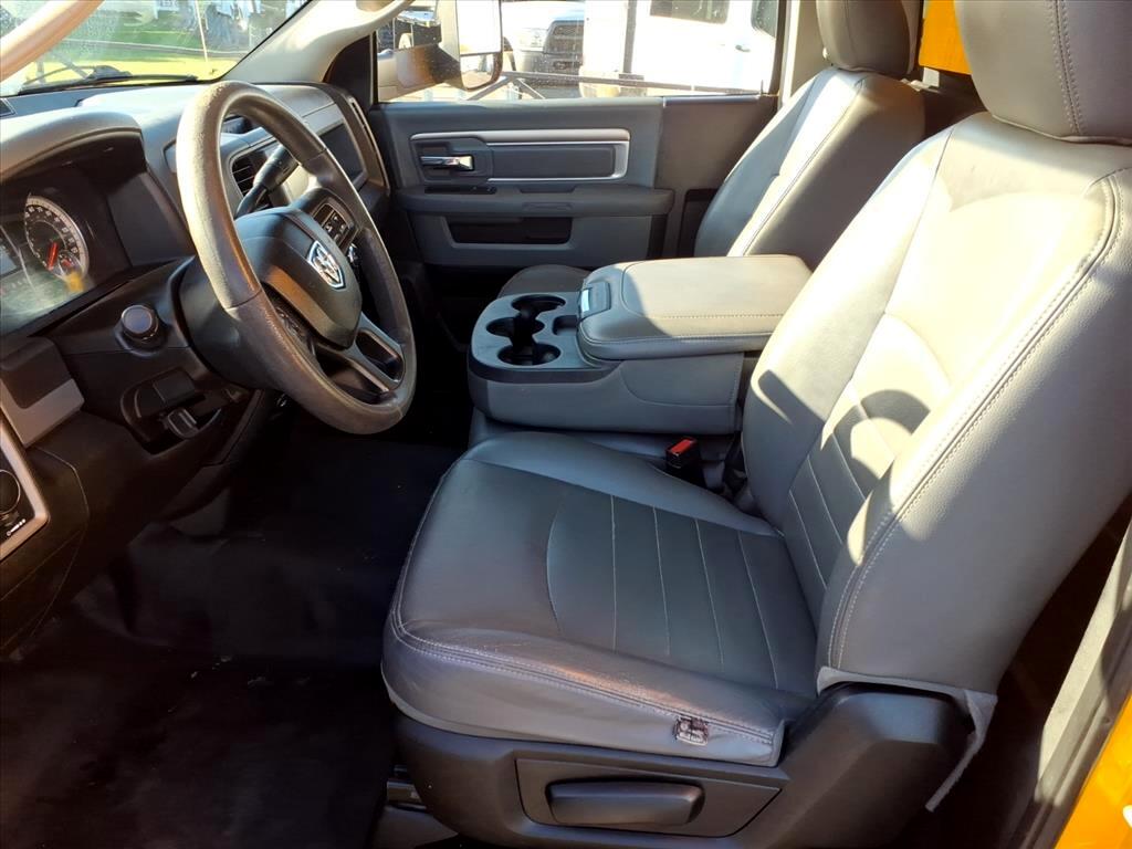 RAM 5500 Chassis Cab Tradesman 4x2 Reg Cab 84" CA 168.5" WB 2018