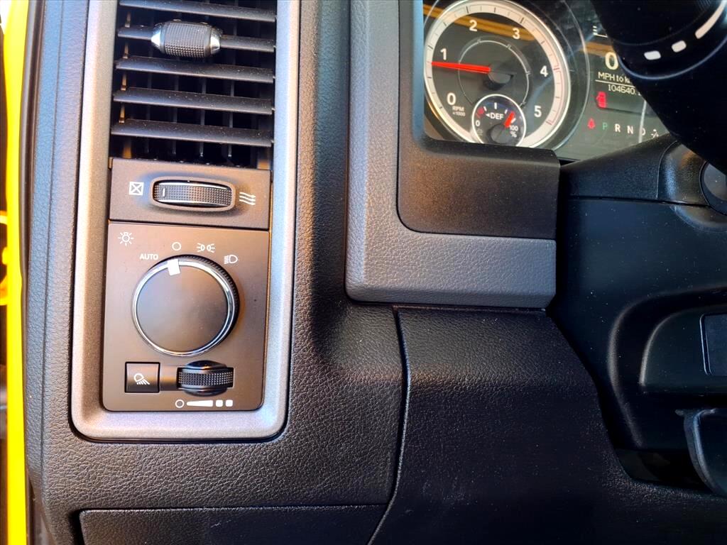 RAM 5500 Chassis Cab Tradesman 4x2 Reg Cab 84" CA 168.5" WB 2018