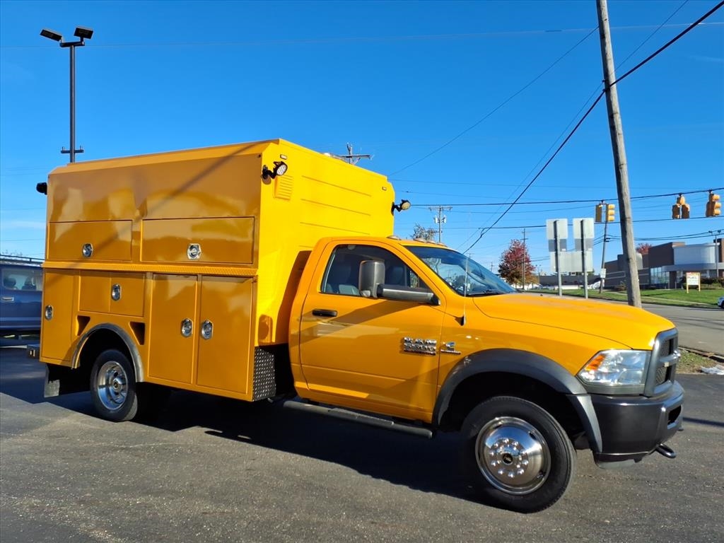 RAM 5500 Chassis Cab Tradesman 4x2 Reg Cab 84" CA 168.5" WB 2018