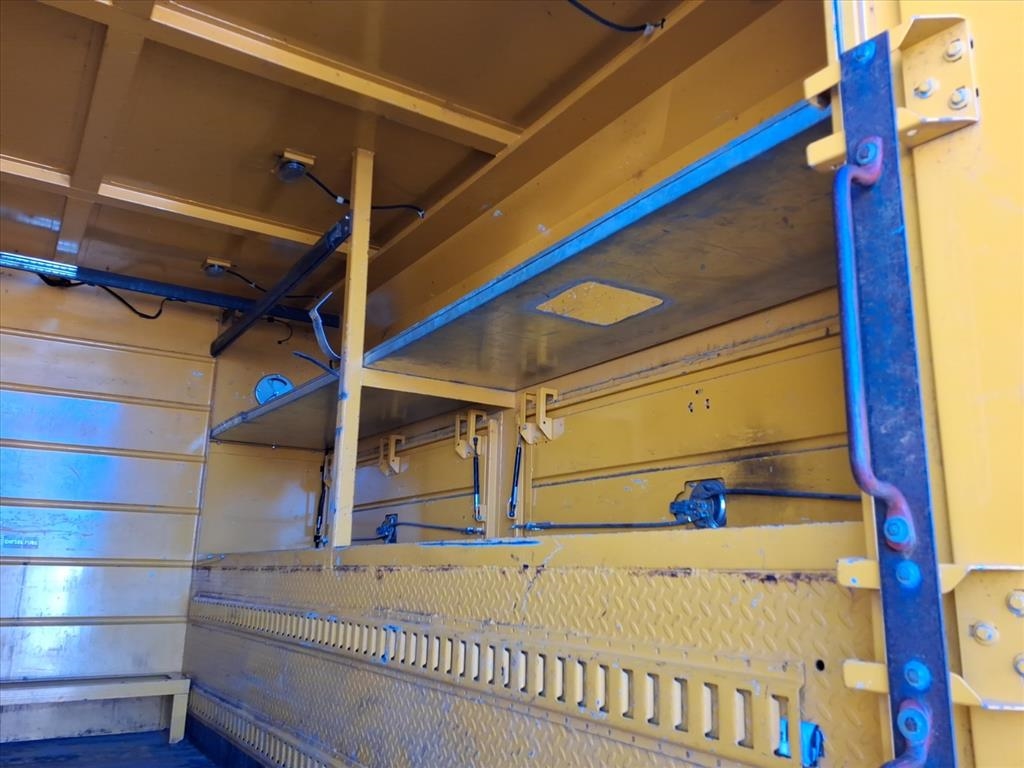 RAM 5500 Chassis Cab Tradesman 4x2 Reg Cab 84" CA 168.5" WB 2018