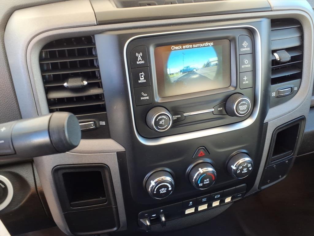 RAM 5500 Chassis Cab Tradesman 4x2 Reg Cab 84" CA 168.5" WB 2018