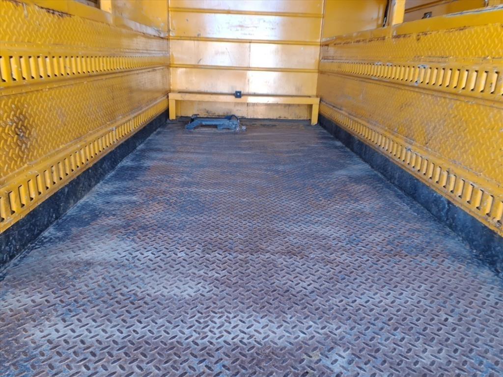 RAM 5500 Chassis Cab Tradesman 4x2 Reg Cab 84" CA 168.5" WB 2018