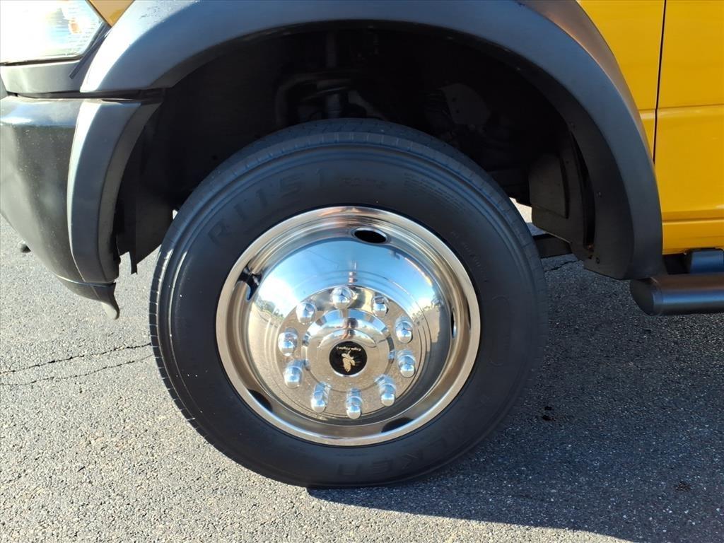 RAM 5500 Chassis Cab Tradesman 4x2 Reg Cab 84" CA 168.5" WB 2018