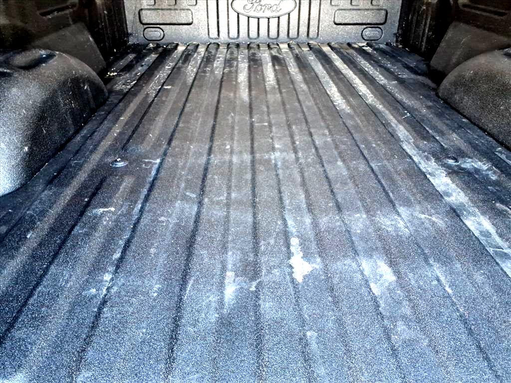 Ford F-150 XLT 4WD SuperCab 8' Box 2018