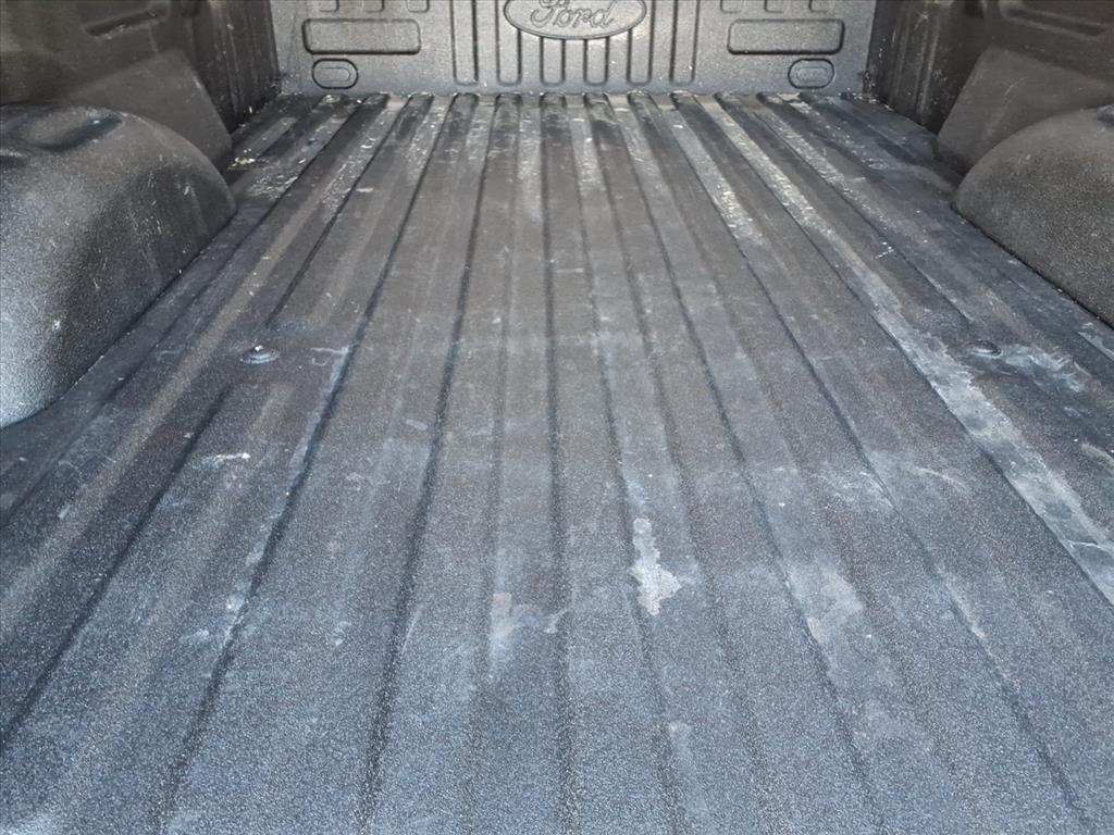 Ford F-150 XLT 4WD SuperCab 8' Box 2018