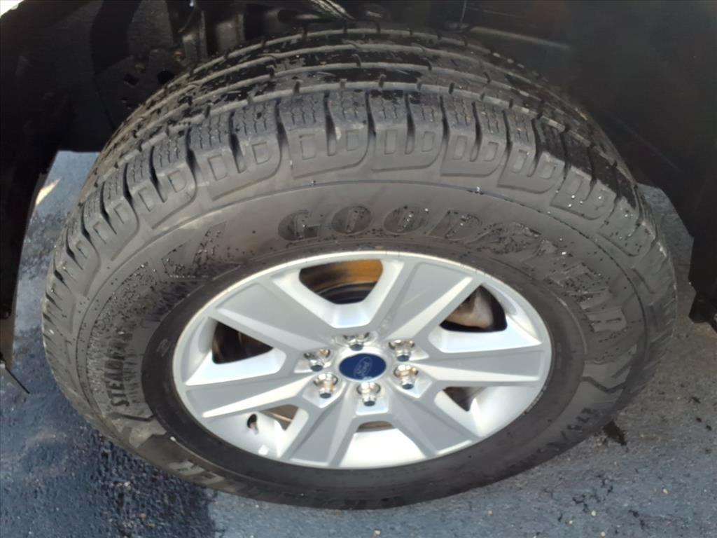 Ford F-150 XLT 4WD SuperCab 8' Box 2018