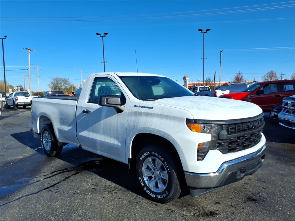 Chevrolet Silverado 1500 2WD Reg Cab 140" Work Truck 2022
