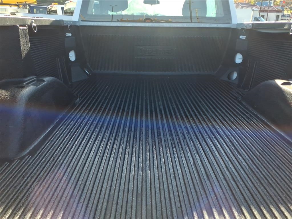 Chevrolet Silverado 1500 2WD Reg Cab 140" Work Truck 2022