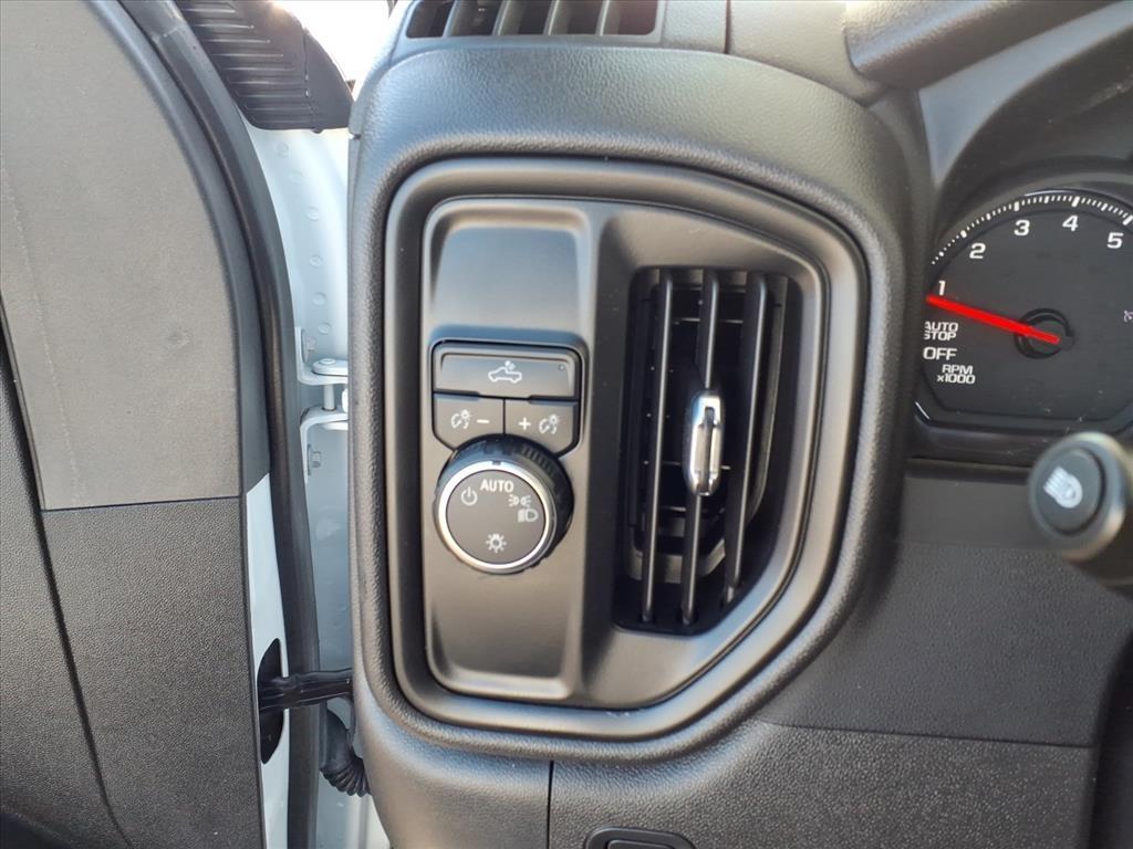 Chevrolet Silverado 1500 2WD Reg Cab 140" Work Truck 2022