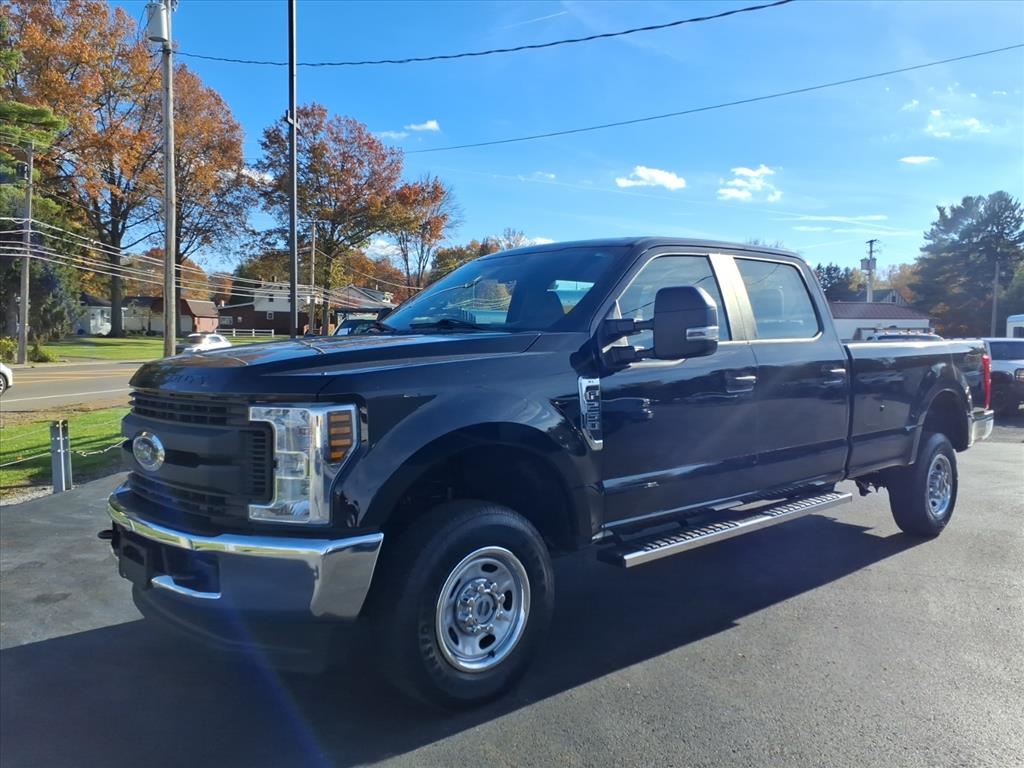 2019 Ford Super Duty F-250 SRW XL 4WD Crew Cab 8' Box
