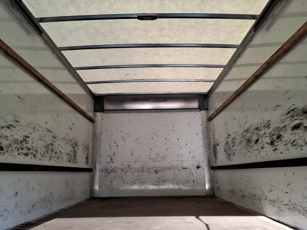 GMC Savana Commercial Cutaway 3500 Van 177" 2021