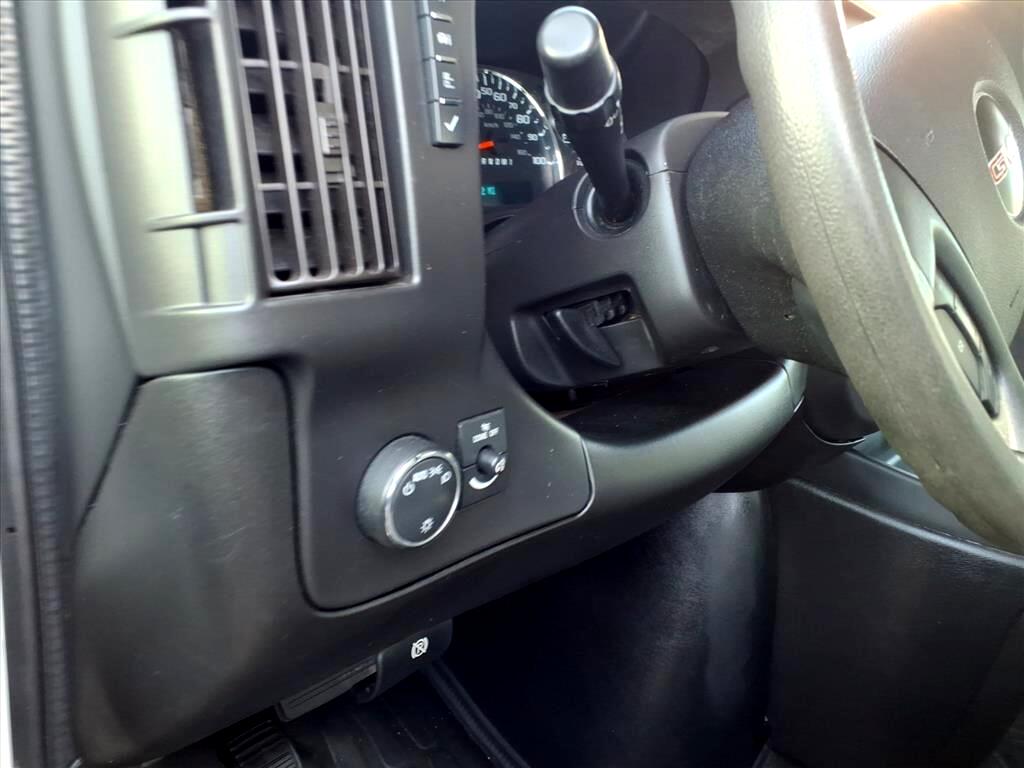 GMC Savana Commercial Cutaway 3500 Van 177" 2021