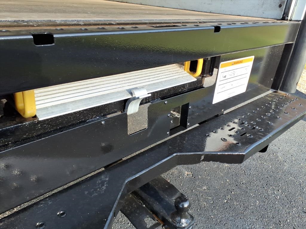 GMC Savana Commercial Cutaway 3500 Van 177" 2021