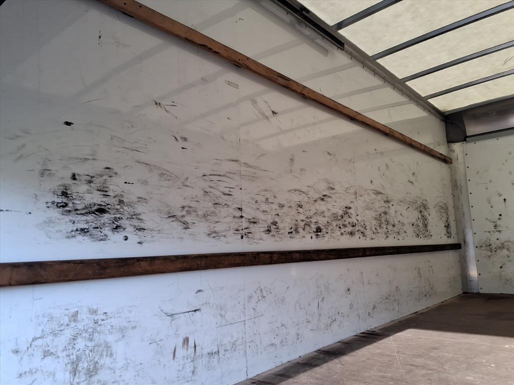 GMC Savana Commercial Cutaway 3500 Van 177" 2021