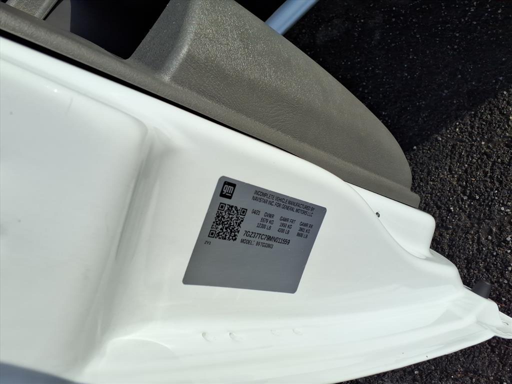 GMC Savana Commercial Cutaway 3500 Van 177" 2021