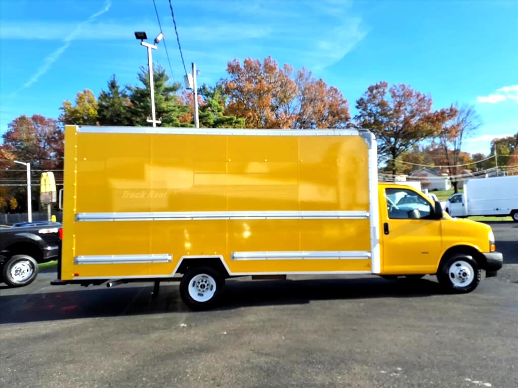 GMC Savana Commercial Cutaway 3500 Van 177" 2021