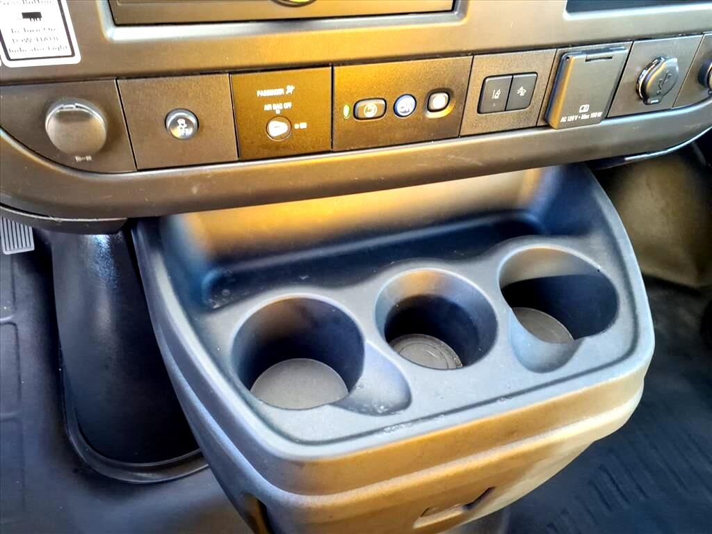 GMC Savana Commercial Cutaway 3500 Van 177" 2021