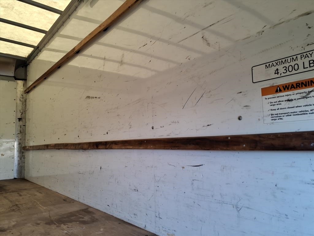 GMC Savana Commercial Cutaway 3500 Van 177" 2021