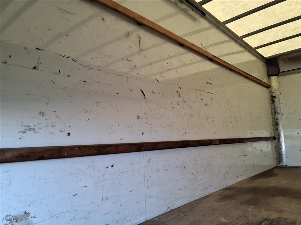 GMC Savana Commercial Cutaway 3500 Van 177" 2021