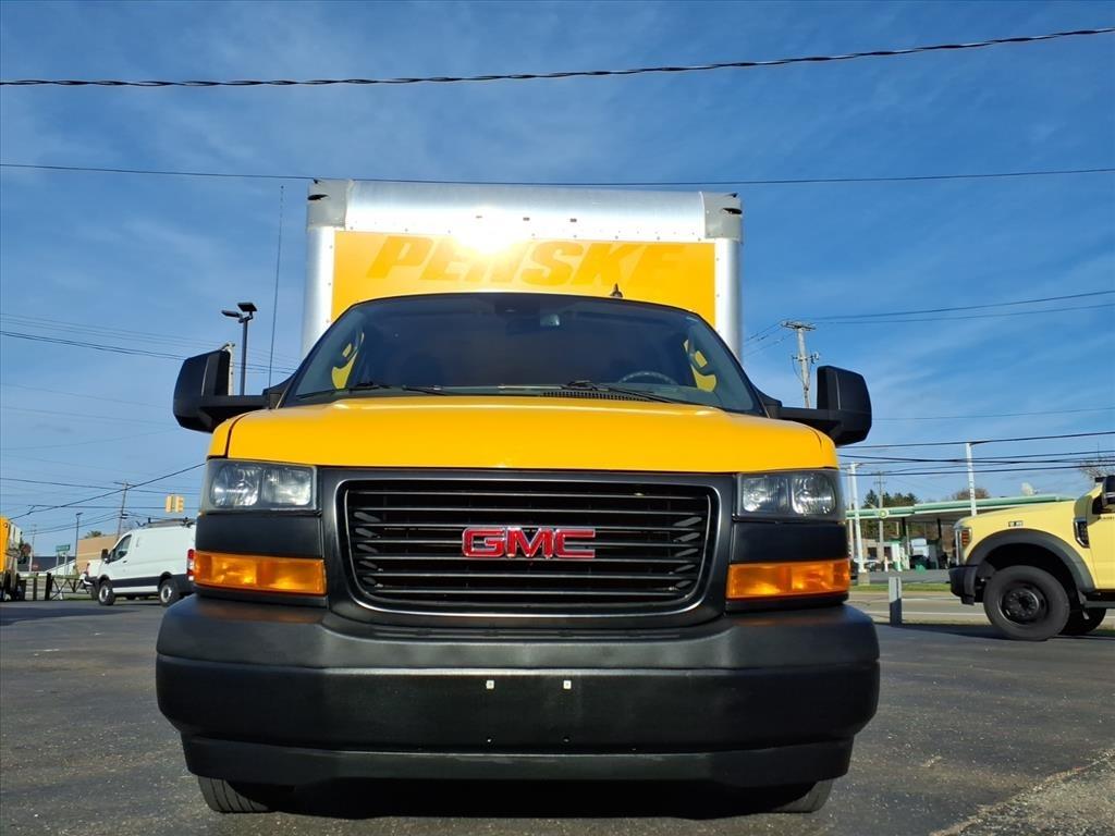 GMC Savana Commercial Cutaway 3500 Van 177" 2021