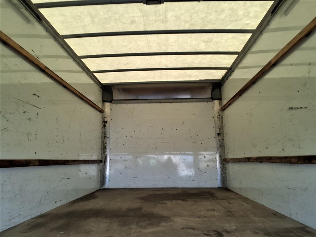 GMC Savana Commercial Cutaway 3500 Van 177" 2021