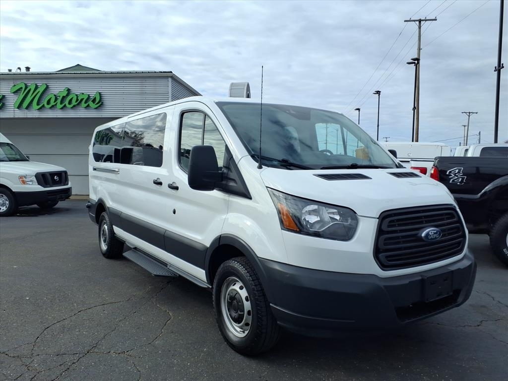 2017 Ford Transit XL photo 3