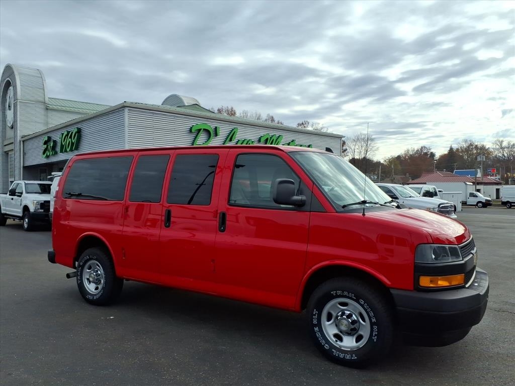 Chevrolet Express Passenger RWD 2500 135" LS 2019