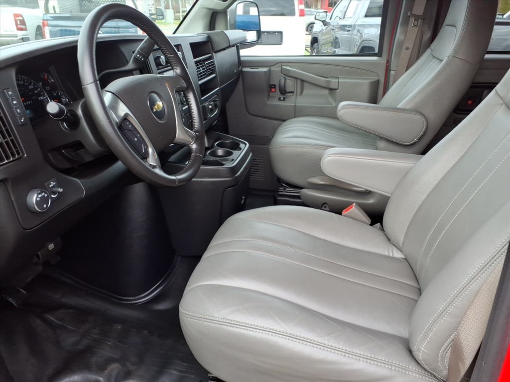Chevrolet Express Passenger RWD 2500 135" LS 2019