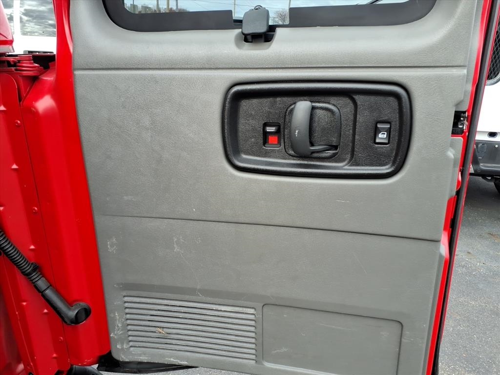 Chevrolet Express Passenger RWD 2500 135" LS 2019